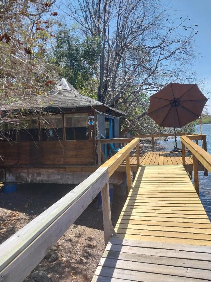 Beached Bungalow Overlooking The Pacific Ocean Boca Chica Exterior photo