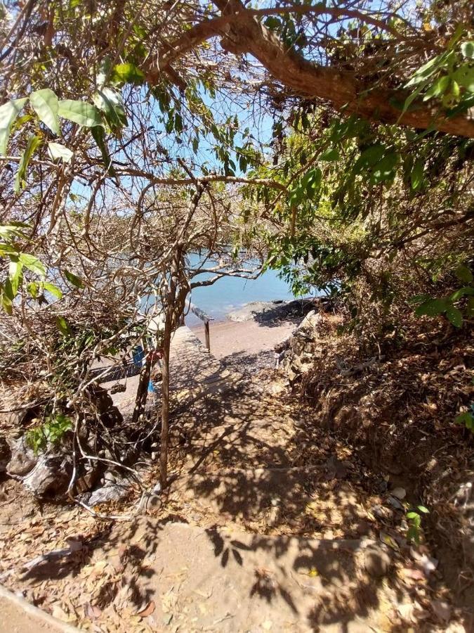 Beached Bungalow Overlooking The Pacific Ocean Boca Chica Exterior photo